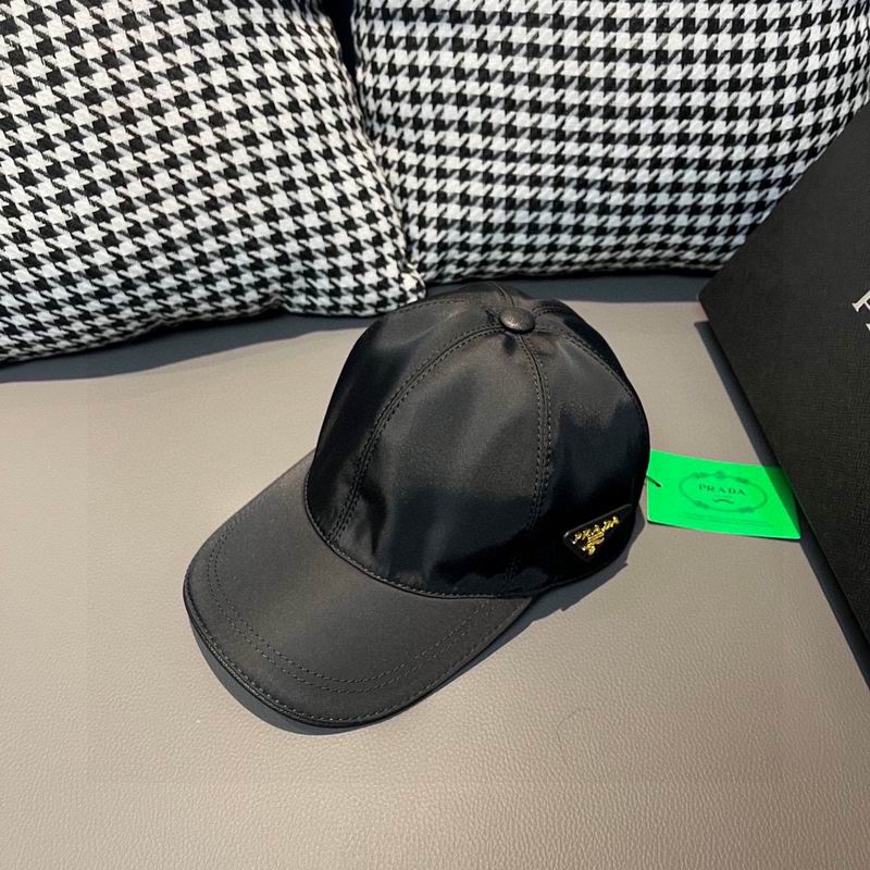 Prada cap hm (5)